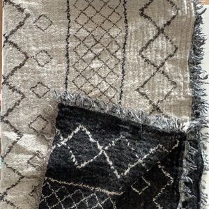 Aritzia Wilfred Blanket Scarf